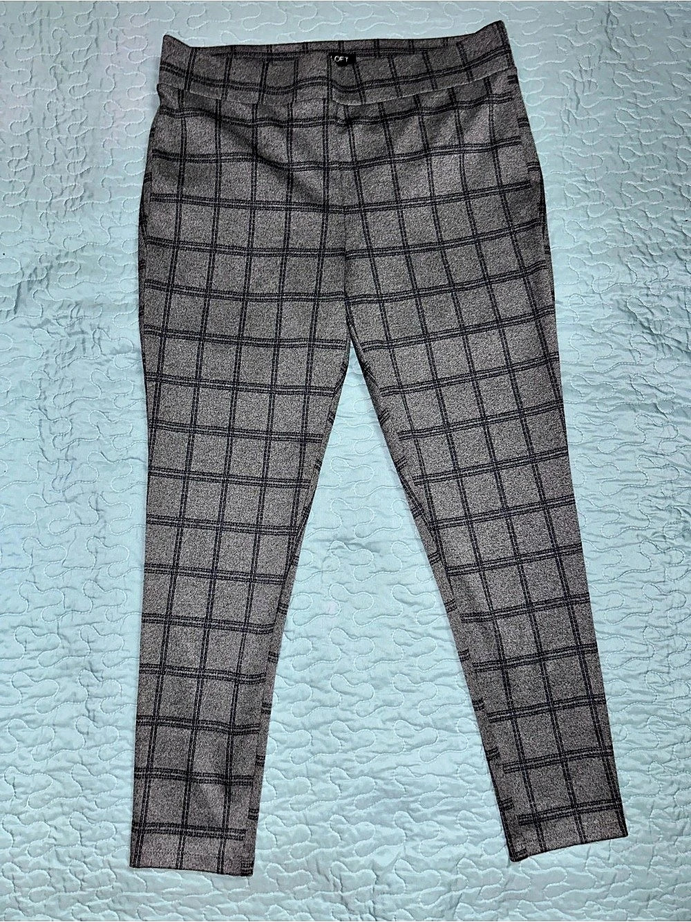 LOFT Plaid Skinny Pants in Gray Like New Size L